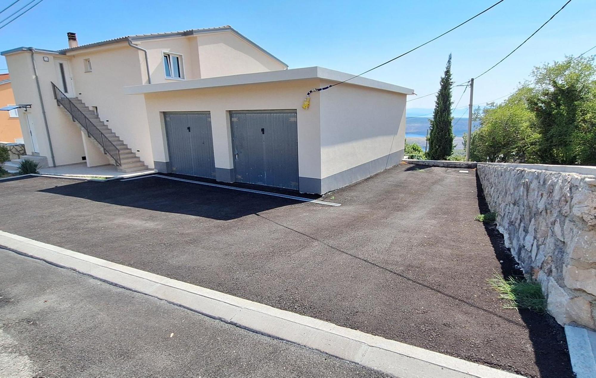 Family And Pet Friendly Zrinski Croatia *